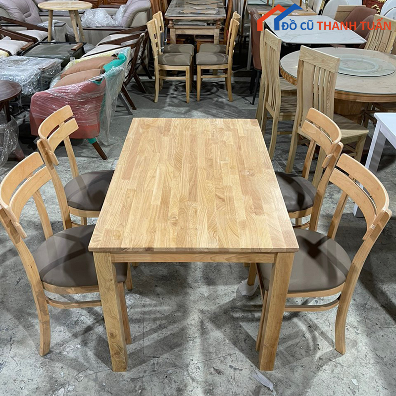 thanh-ly-bo-ban-an-1 Thanh Lý Bộ Bàn Ghế Ăn Gỗ Tự Nhiên Mới 99%
