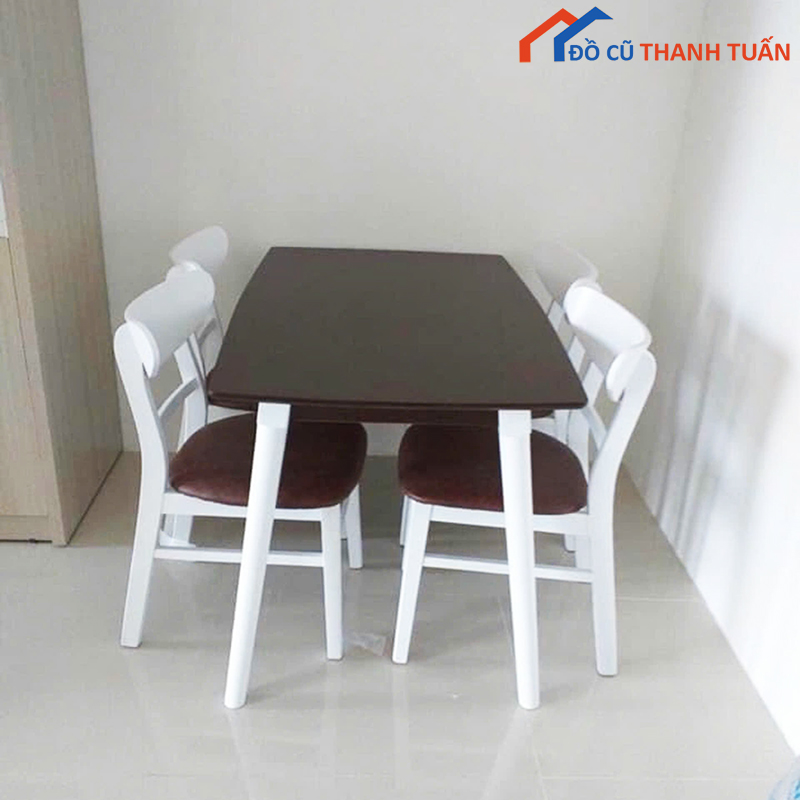 z5754666214715_9d8f7c63766721f527004587a25473c4 Thanh Lý Bộ Bàn Ăn 4 Ghế Mango Mới 99% Giá Rẻ