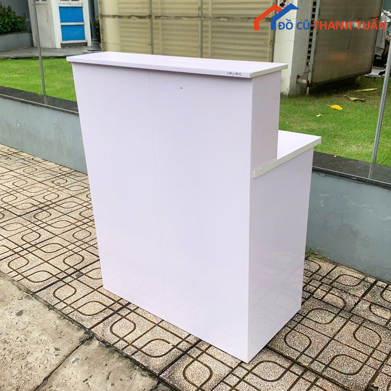 ban-cafe-cu-7 Quầy Tính Tiền Nhựa Cũ Đơn Giản Giá Rẻ