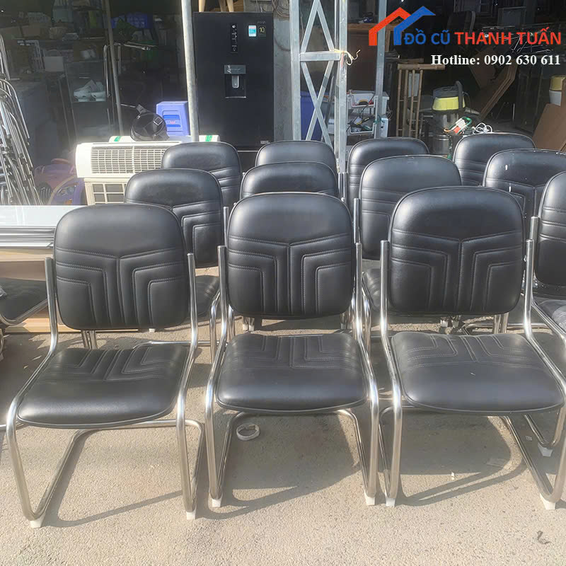 ghe-van-phong-cu-chan-quy-boc-da-mau-den-4 Ghế Vân Phòng Cũ Chân Quỳ Bọc Da Màu Đen