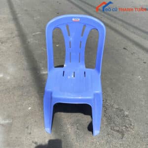 Ghế Nhựa Xanh Duy Tân Đơn Giản Cũ