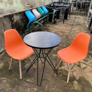 z5951527917318_a48856ca1bad476757ec7d77efa106b7-300x300 Xả Kho Bàn Ghế 50k - 150k