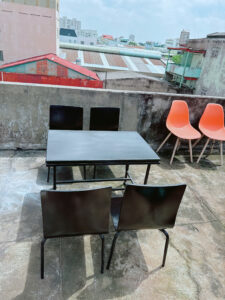 z5951894865735_8aa467024e07caa11ce36d0b2b27ac74-225x300 Xả Kho Bàn Ghế 50k - 150k