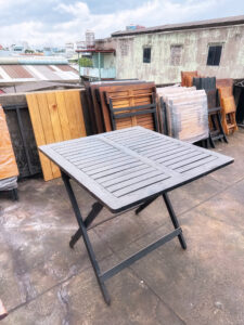 z5955079056218_6770598b3e96f82f740a299f611a04dd-225x300 Xả Kho Bàn Ghế 50k - 150k