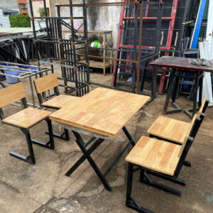 z5958323546552_368806844573f34af37caa2888852cb1-300x300 Xả Kho Bàn Ghế 50k - 150k