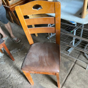 z5958323648478_0a91af14b8476b63fd880a172bfaffc8-300x300 Xả Kho Bàn Ghế 50k - 150k