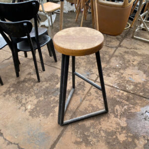 z5958323822862_3be7728fde3128eb2b0d6ba7060a862b-300x300 Xả Kho Bàn Ghế 50k - 150k