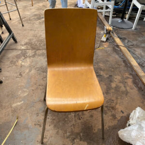 z5958323885868_210fb46317179e54dede18c20b5f3220-300x300 Xả Kho Bàn Ghế 50k - 150k