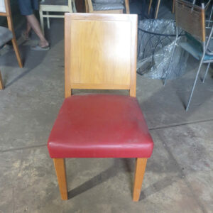 z5958323906246_da7148ecec61e74ac8bfc3af4931681d-300x300 Xả Kho Bàn Ghế 50k - 150k