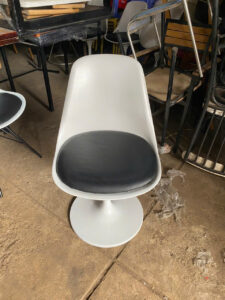 z5959203279633_e234a3ef2d13c384ddfb803112c42099-225x300 Xả Kho Bàn Ghế 50k - 150k