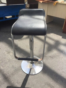 z5959659318567_0a46d94aa2531dc007d6e0062190f9a9-225x300 Xả Kho Bàn Ghế 50k - 150k