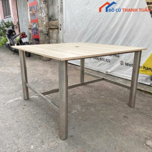 Bàn Làm Việc Vuông 1M1 Chân Inox Đẹp Cũ