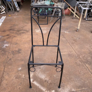 z6001722279403_6b9c94feb48af73c40b9a1e89f5ce2e5-300x300 Xả Kho Bàn Ghế 50k - 150k