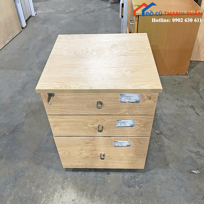 z7006368082082_1090a11b9cc2493e2faec64eb50cf2f6 Tủ Cabin 3 Ngăn Gỗ Tiện Lợi Cũ (Nhiều Màu)