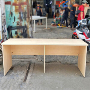 ban-lam-viec-cu-61-300x300 Tổng Hợp 15+ Mẫu Bàn Làm Việc Gỗ Không Hộc Cũ Sẵn Tại Kho