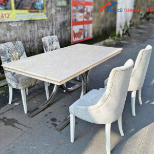 Bộ Bàn Ăn Mặt Đá Ghế Có Đệm Sang Trọng Cũ