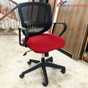 Ghế Xoay Chân Nhựa Lưng Lưới Đệm Đỏ Cũ