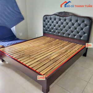 Giường Gỗ 1M8 Màu Nâu Đầu Giường Ốp Nệm Cũ