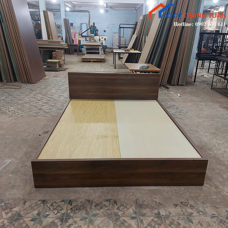 z7126043959556_c4c17b01c676bc39c36b3d12e41b116e Giường 1M6x2M Màu Nâu Có Hộc Tồn Kho Giá Tốt