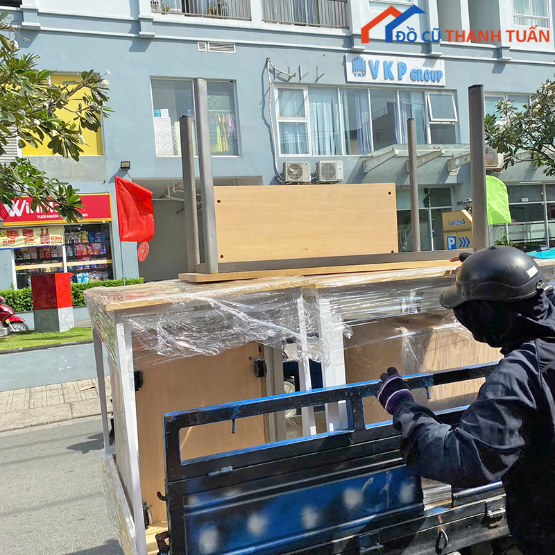 bai-viet-hoat-dong-20 Năm Mới Mua Sắm Thả Ga: Thanh Tuấn Đảm Bảo Giao Hàng Đúng Hẹn