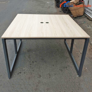 Bàn Làm Việc Mặt Gỗ Vuông 1M2 Cũ Giá Rẻ