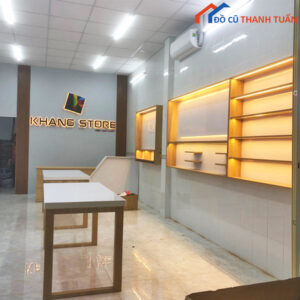 Thanh Lý Bộ Kệ Gỗ Treo Tường Có Đèn Led Mới 99%