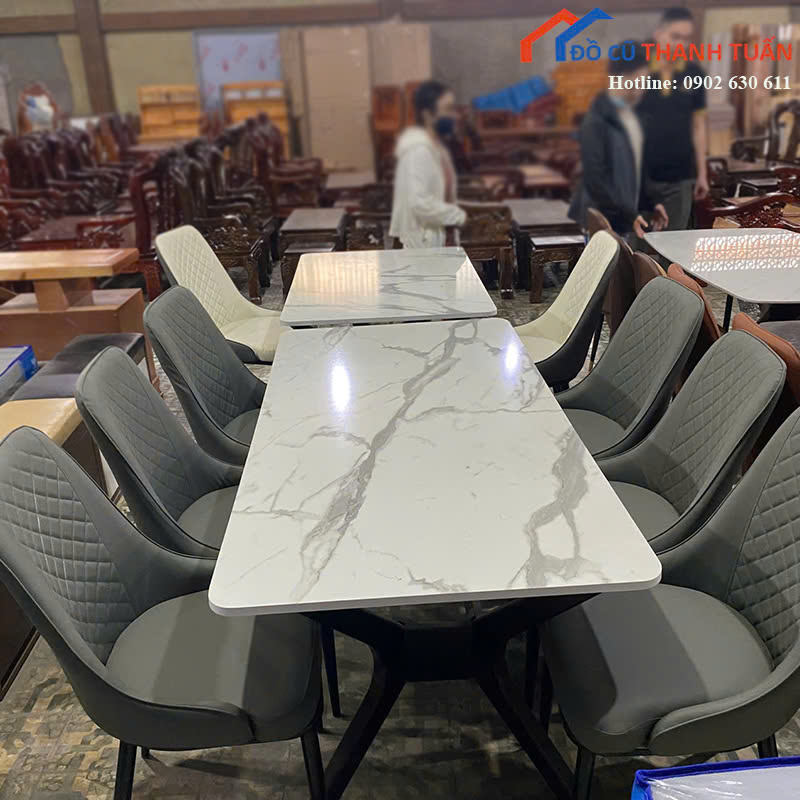 z7473123604119_9cb5c0c974ac16921e219160f07675dd Bộ Bàn Ghế Ăn Bọc Da Thêu Caro Mới 99% (Nhiều Mẫu)