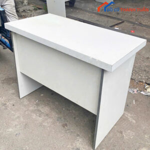 ban-lam-viec-cu-3-300x300 Tổng Hợp 15+ Mẫu Bàn Làm Việc Gỗ Không Hộc Cũ Sẵn Tại Kho