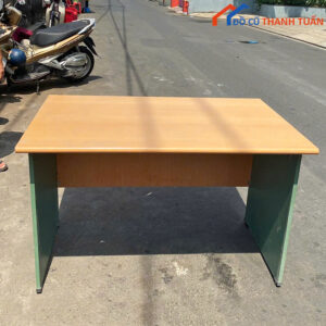 ban-lam-viec-cu-4-1-300x300 Tổng Hợp 15+ Mẫu Bàn Làm Việc Gỗ Không Hộc Cũ Sẵn Tại Kho