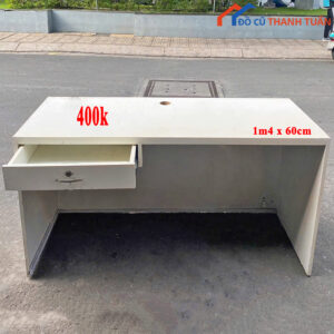ban-lam-viec-cu-7-2-300x300 Tổng Hợp 15+ Mẫu Bàn Làm Việc Gỗ Không Hộc Cũ Sẵn Tại Kho