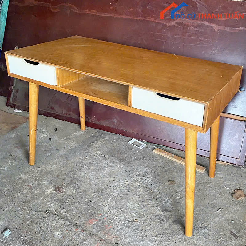 ban-lam-viec-cu-9 Bàn Trang Điểm Kiểu Bắc Âu 2 Ngăn Kéo Cũ