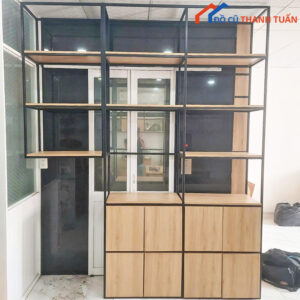 Kệ Cũ Gỗ Sắt Nhiều Ngăn Có Cửa Đóng Kín