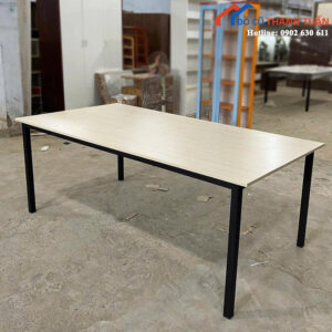 Thanh Lý Bàn Họp Đơn Giản Mới 99%