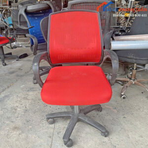 ghe-van-phong-cu-boc-vai-chan-xoay-tien-loi-1-300x300 Thanh Lý Đồ Nội Thất Cũ - Chuyên Mua Bán Bàn Ghế Cũ Giá Tốt Nhất