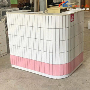 Quầy Thu Ngân Cũ Màu Trắng Hồng