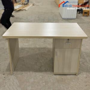 thanh-ly-ban-lam-viec-11-300x300 Thanh Lý 10+ Bàn Gỗ Có Hộc Hiện Đại Mới 99%