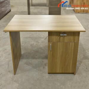 thanh-ly-ban-lam-viec-7-300x300 Thanh Lý 10+ Bàn Gỗ Có Hộc Hiện Đại Mới 99%