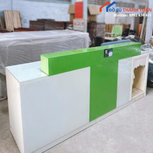 Quầy Lễ Tân Trắng Xanh Cũ Sang Trọng