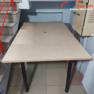 Bàn Họp 1M6 Chân Sắt Mặt Gỗ Cũ Giá Rẻ
