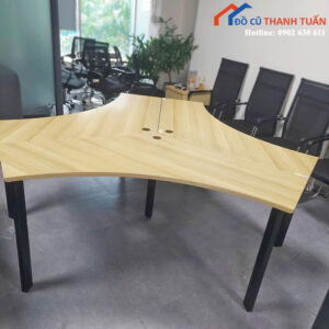 Bàn Làm Việc Cụm 3 Người Cũ Thiết Kế Hiện Đại
