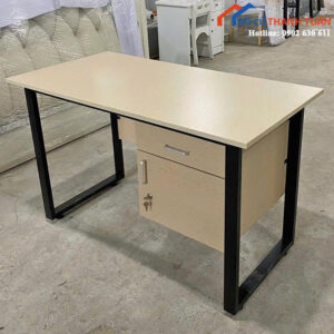 Thanh Lý Bàn Làm Việc Văn Phòng 1M2 x 60CM Mới 99%