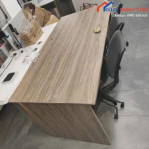 Bàn Họp Cũ 1M6x80CM Mặt Gỗ Có Lỗ Đi Dây Gọn Gàng