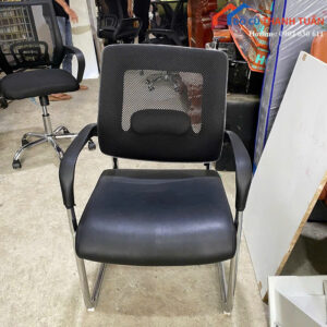 Ghế Văn Phòng Chân Quỳ Cũ Lưng Lưới Màu Đen