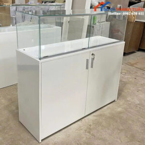 Thanh Lý Tủ Kính Trưng Bày Màu Trắng Mới 99%