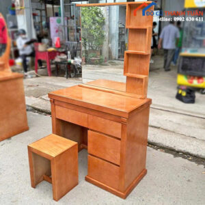 Thanh Lý Bàn Trang Điểm Màu Nâu Ấm Cúng Mới 99%