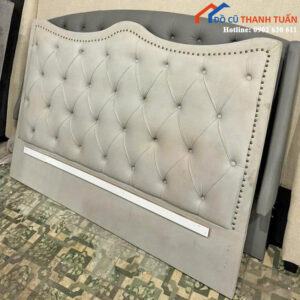 Thanh Lý Giường Bọc Nệm 1M6 Màu Sáng Mới 99%