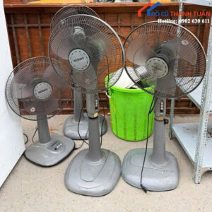 Quạt Đứng Senko Màu Xám Cũ Giá Rẻ