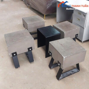 Ghế Xi Măng Đúc Nguyên Khối Cũ Kèm Bàn Sofa