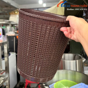 Rổ Rác Nhựa Cũ Dùng Cho Quán Ăn Dễ Vệ Sinh