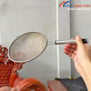 Vá Lưới Cán Kim Loại Cũ Thiết Kế Tiện Dụng